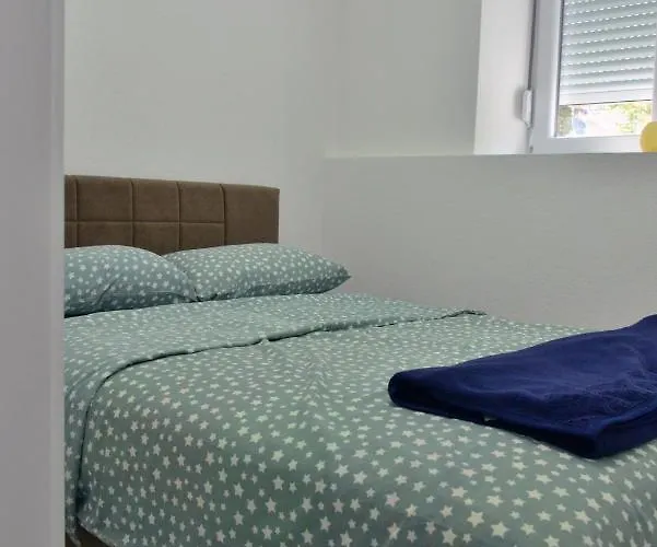 Kraguj Апартаменты *